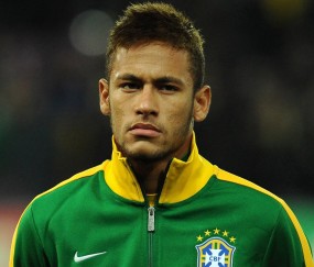 开云体育中国官网-东决关键战之夜，拉亚冠军级表现，铸就传奇时刻