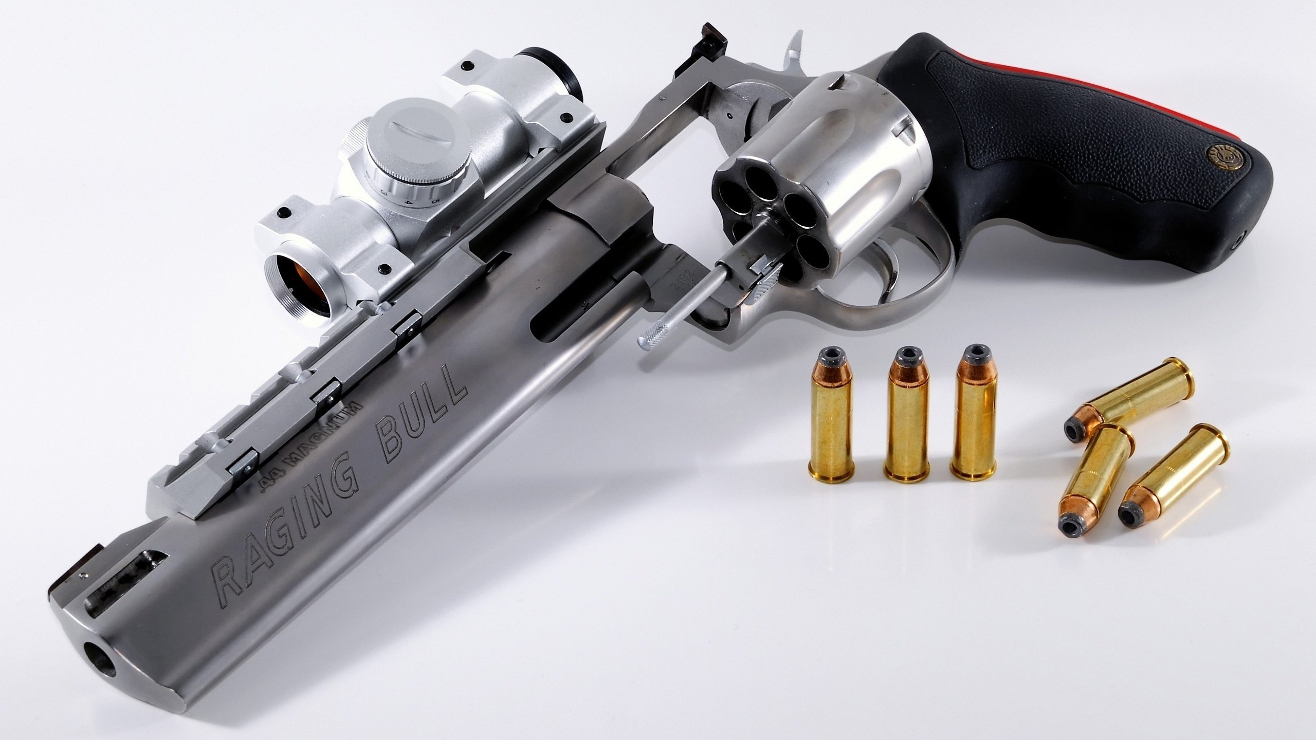 欧冠半决赛焦点战，热火式压制，骑士的窒息之夜