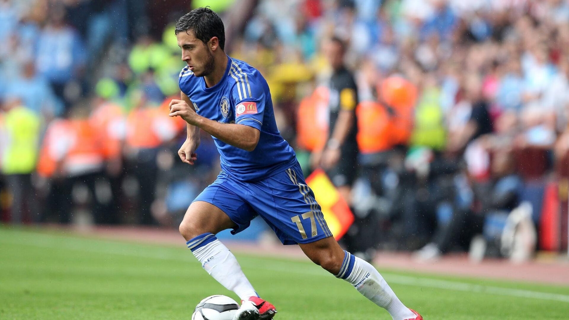 赛道与绿洲，当F1争冠战火燃向撒哈拉