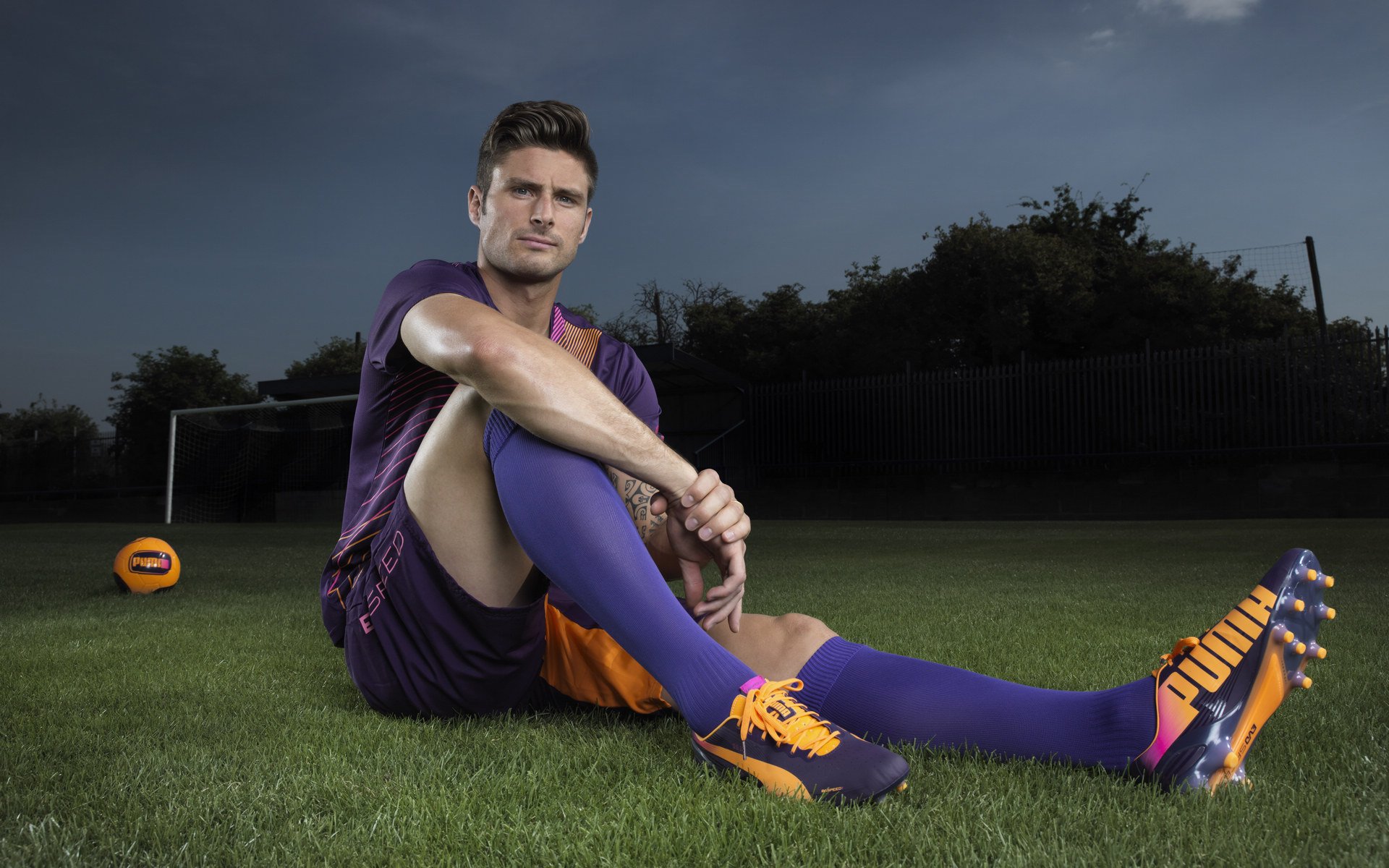 开拓者对阵深圳队，詹姆斯节奏完全掌控，一场跨洋篮球哲学的对话