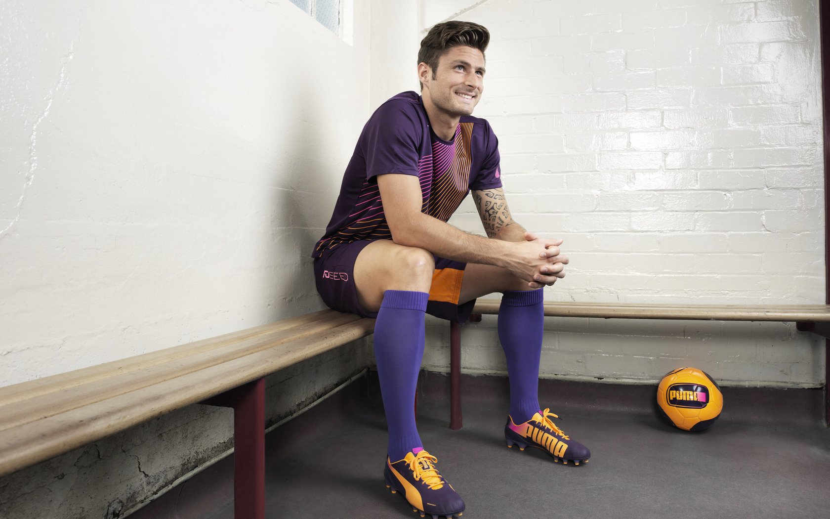 当草原雄鹰掠过汽车城，拉梅洛·鲍尔如何用唯一性撕碎活塞防线