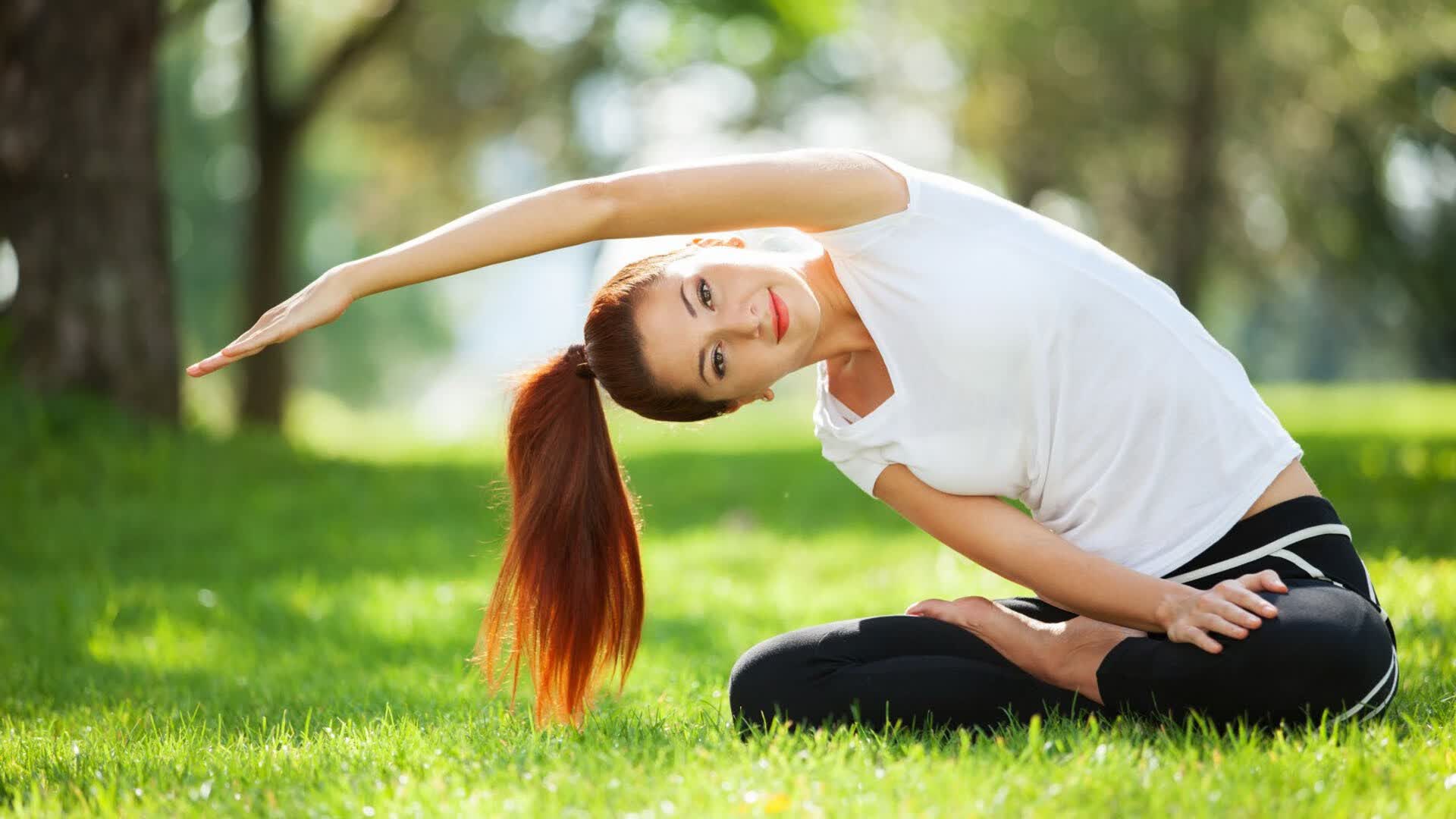 1.白色风暴中的蓝色闪电，阿尔瓦雷斯如何用上帝视角撕裂同城死敌的钢铁防线 侧重个人英雄主义与战术细节）